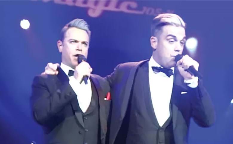 Robbie Williams  by MAXIMUM ROBBIE